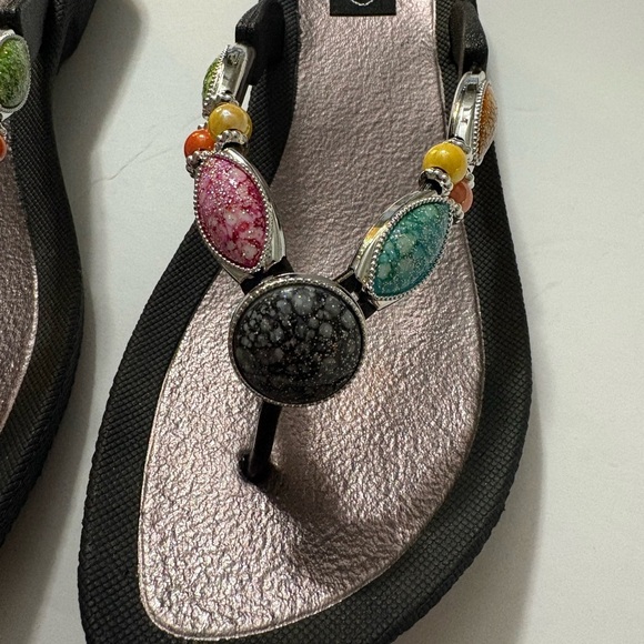 Multicolor Faux Stone Embellished Sandals with Thong Strap. Versatile sandal. - Picture 2 of 12